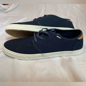 NWOT Toms Carlo - size 10 - navy